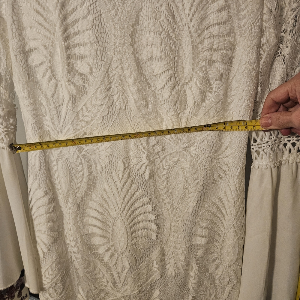 Chic White Lace Long Sleeve Dress - Picture 10 of 14